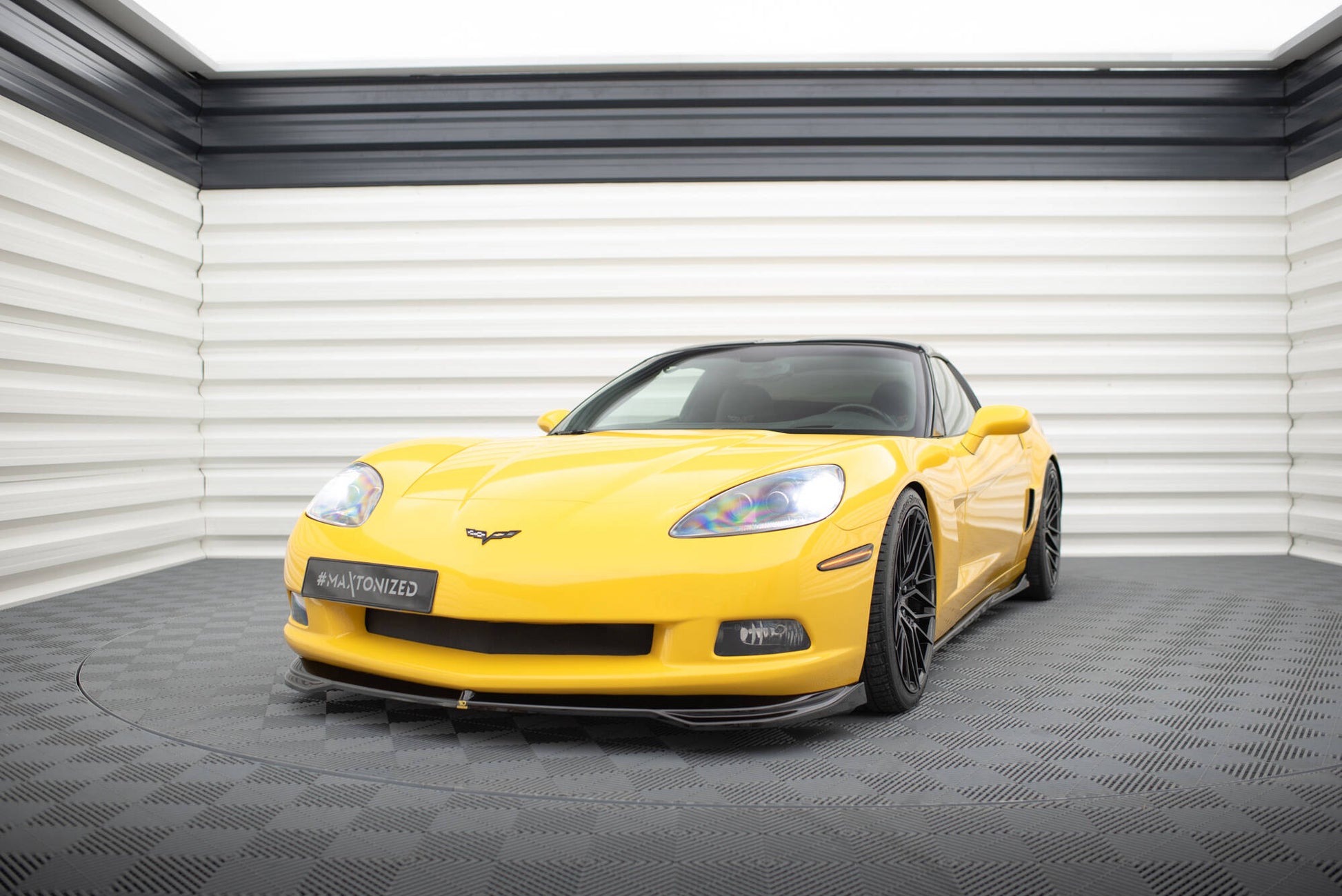 Maxton Front Ansatz für Chevrolet Corvette C6 schwarz Hochglanz