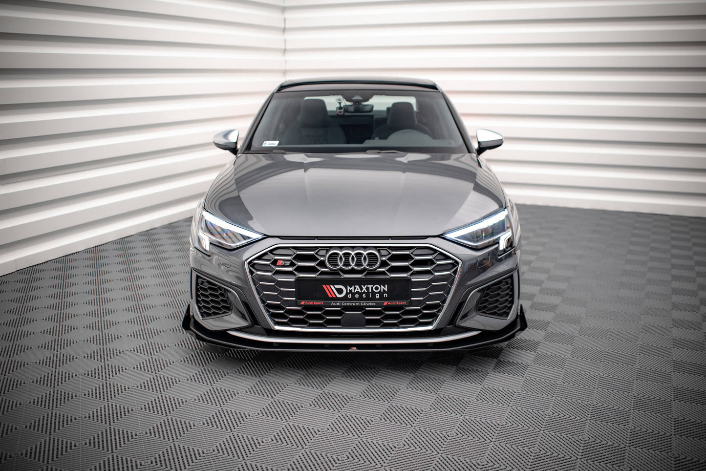Maxton Street Pro Front Ansatz für +Flaps für V.1 + Flaps Audi S3 / A3 S-Line 8Y schwarz Hochglanz