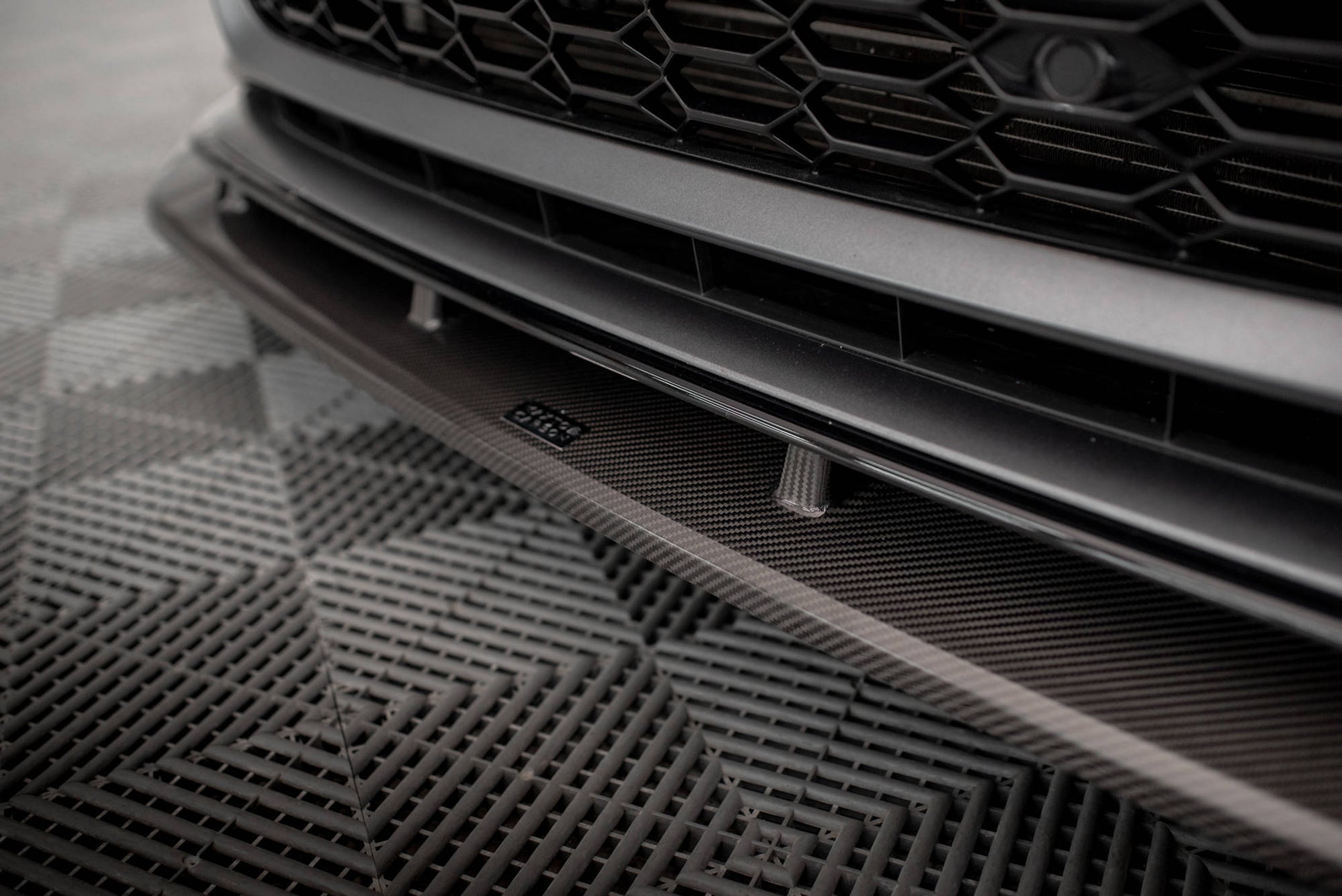 Maxton Carbon Fiber Front Ansatz für Audi RS6 C8 / RS7 C8