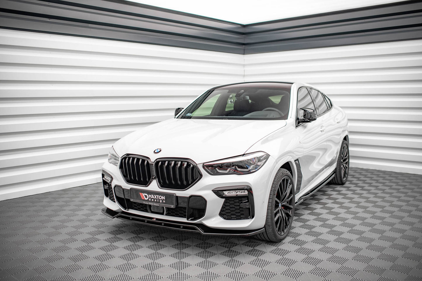 Maxton Front Ansatz V.2 für BMW X6 M-Paket G06 schwarz Hochglanz