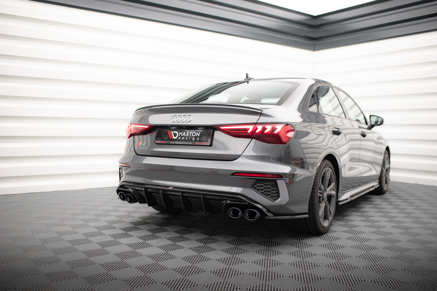 Maxton Diffusor Heck Ansatz für + Endschalldampfer Sportauspuff Attrappe Audi A3 S-Line Limousine 8Y