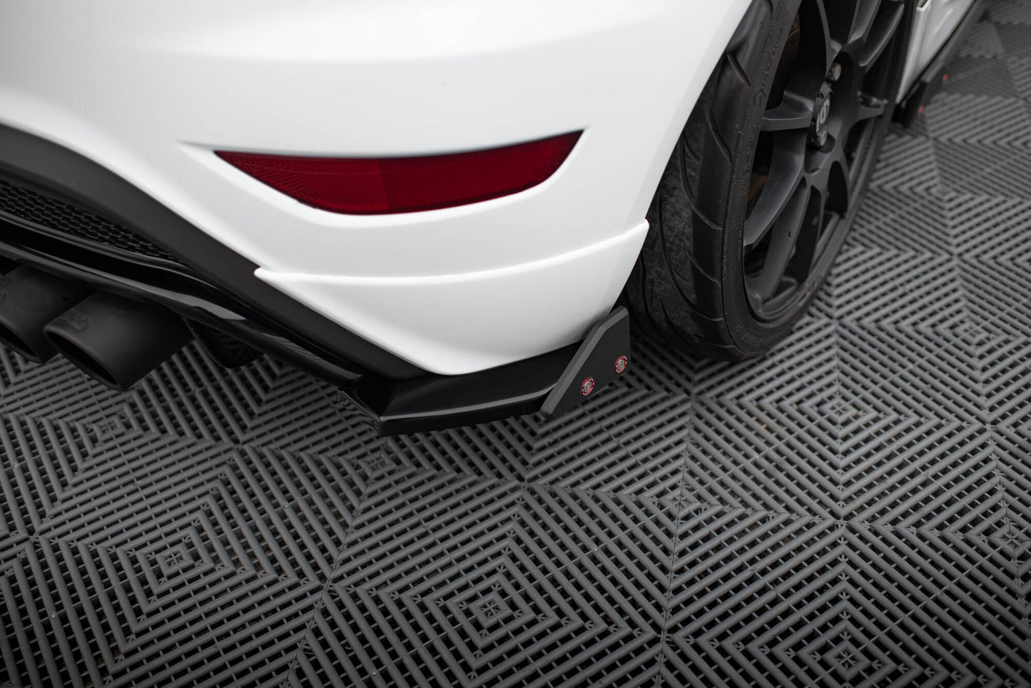 Maxton Heck Ansatz Flaps Diffusor V.3 +Flaps für Ford Fiesta ST Mk7 Facelift