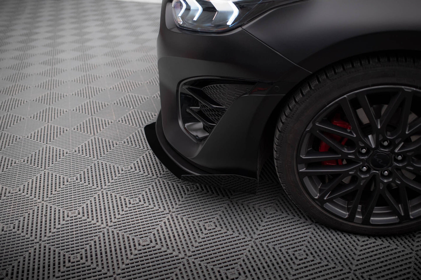Maxton Street Pro Front Ansatz für +Flaps für + Flaps Kia Proceed GT Mk1 Facelift / Ceed GT Mk3 Facelift  schwarz Hochglanz