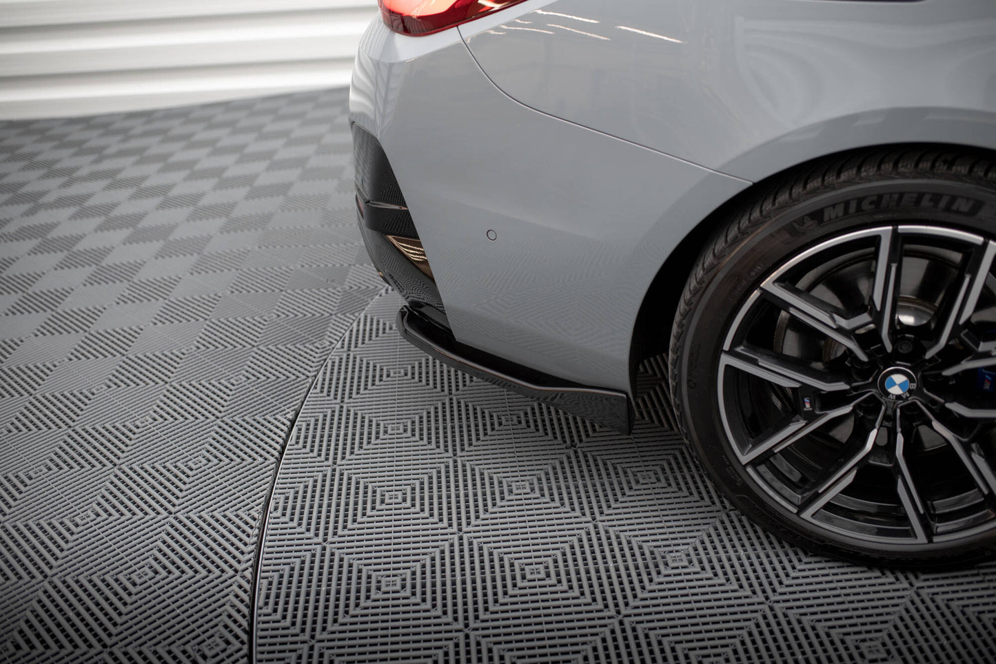 Maxton Heck Ansatz Flaps Diffusor V.2 für BMW M440i Gran Coupe G26 schwarz Hochglanz