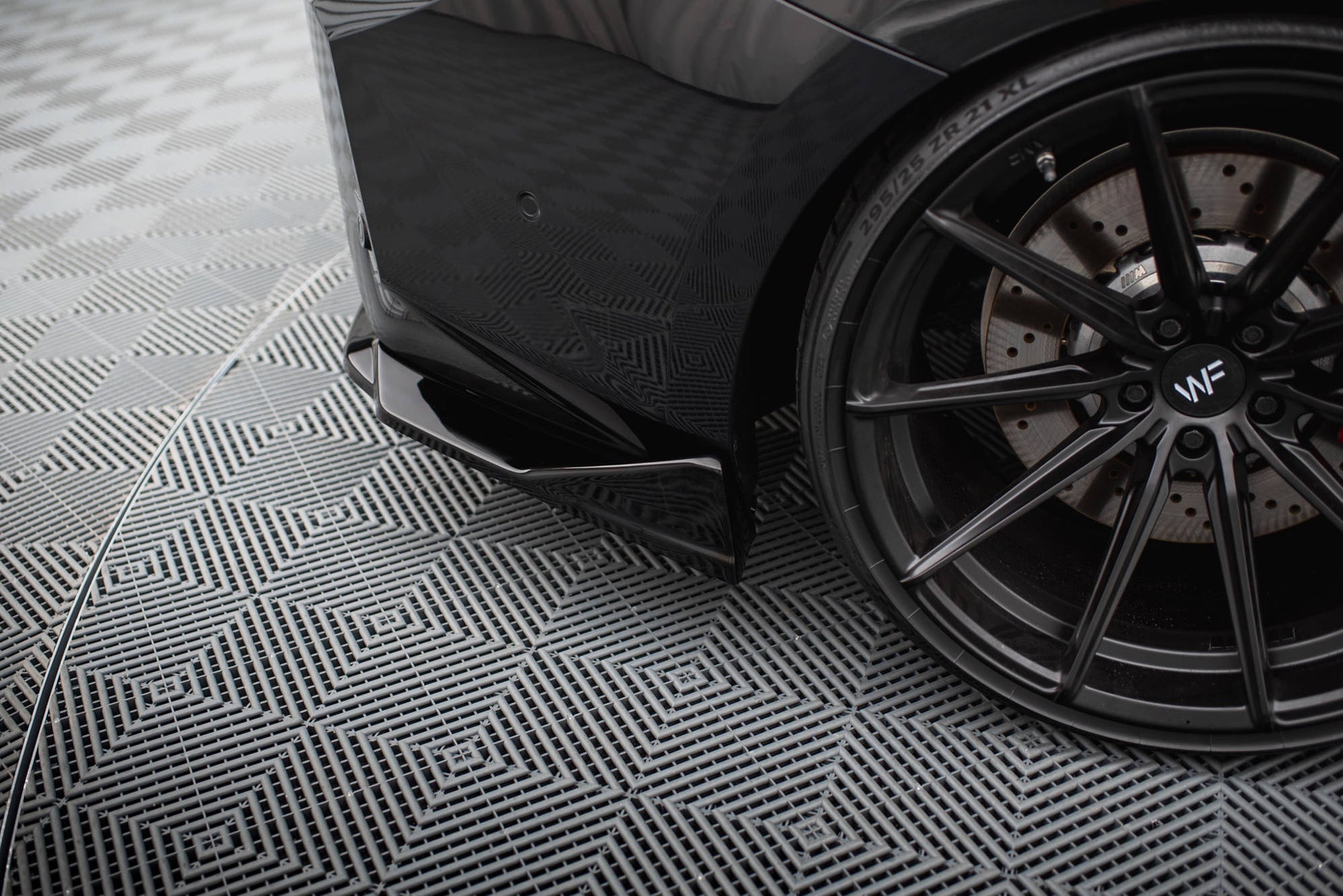 Maxton Heck Ansatz Flaps Diffusor V.2 für BMW M2 G87 schwarz Hochglanz