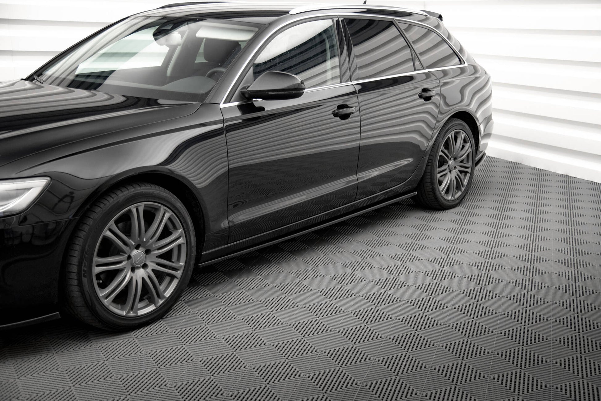Maxton Seitenschweller Ansatz für V.2 für Audi A6 C7 schwarz Hochglanz