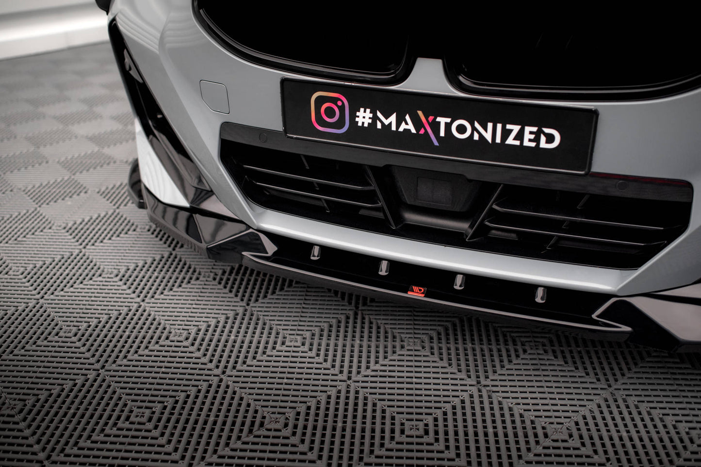 Maxton Front Ansatz V.2 für BMW 2 Coupe M-Paket / M240i G42 schwarz Hochglanz