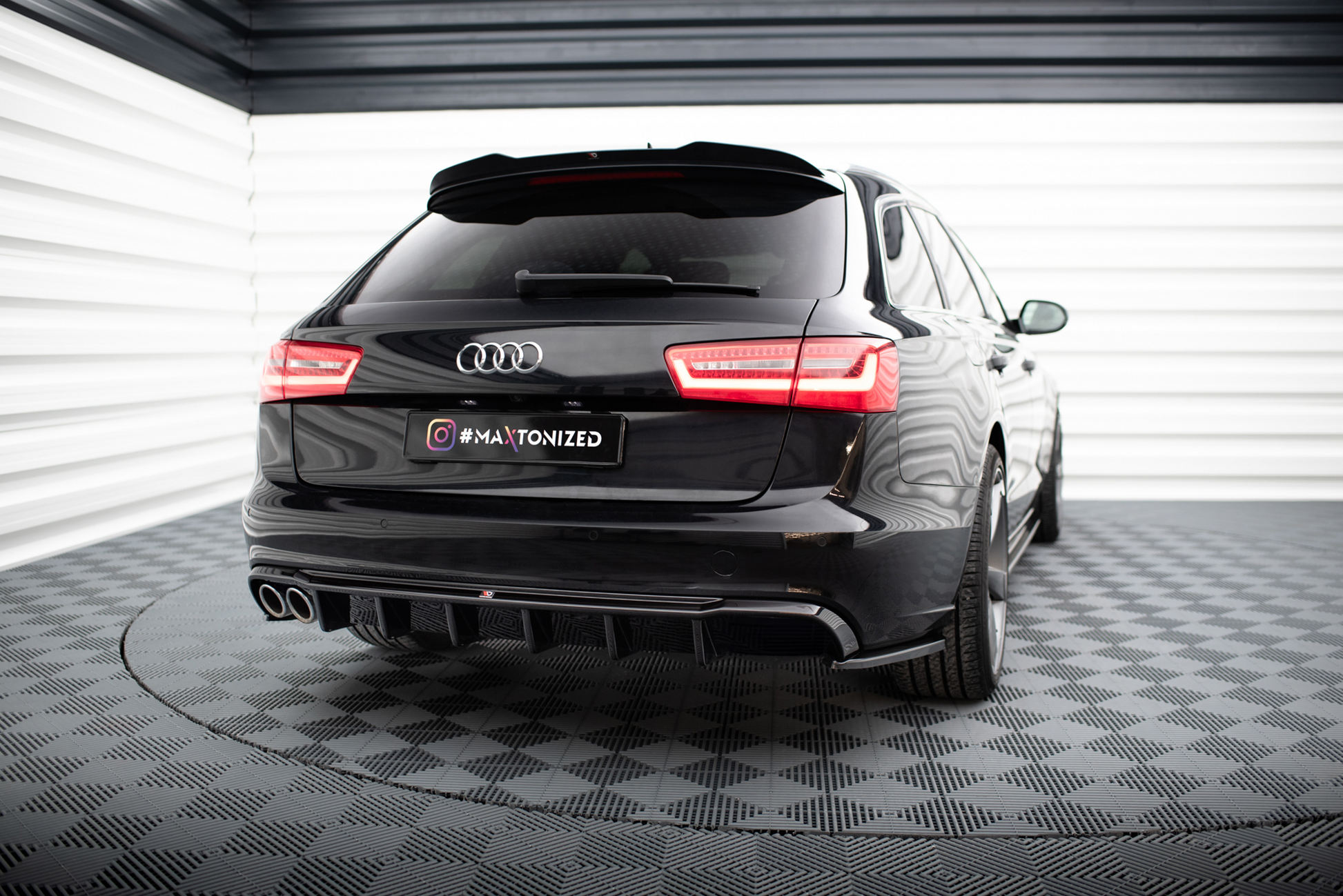 Maxton Diffusor Heck Ansatz für Audi A6 Avant C7 (Einseitige Doppelauspuffversion)