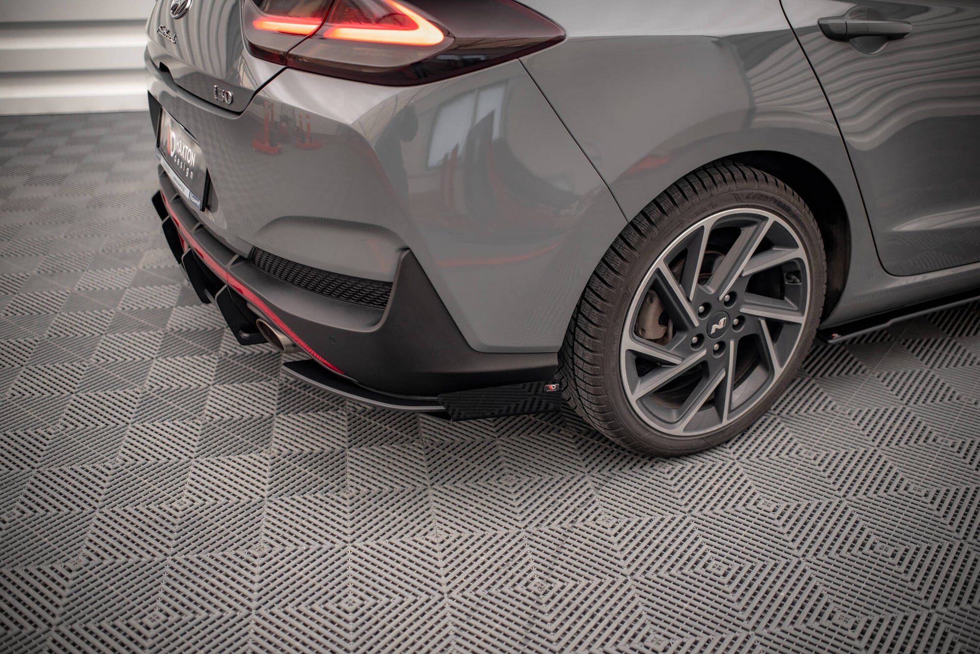 Maxton Hintere Seiten Flaps für Hyundai I30 Fastback N-Line Mk3 Facelift schwarz Hochglanz