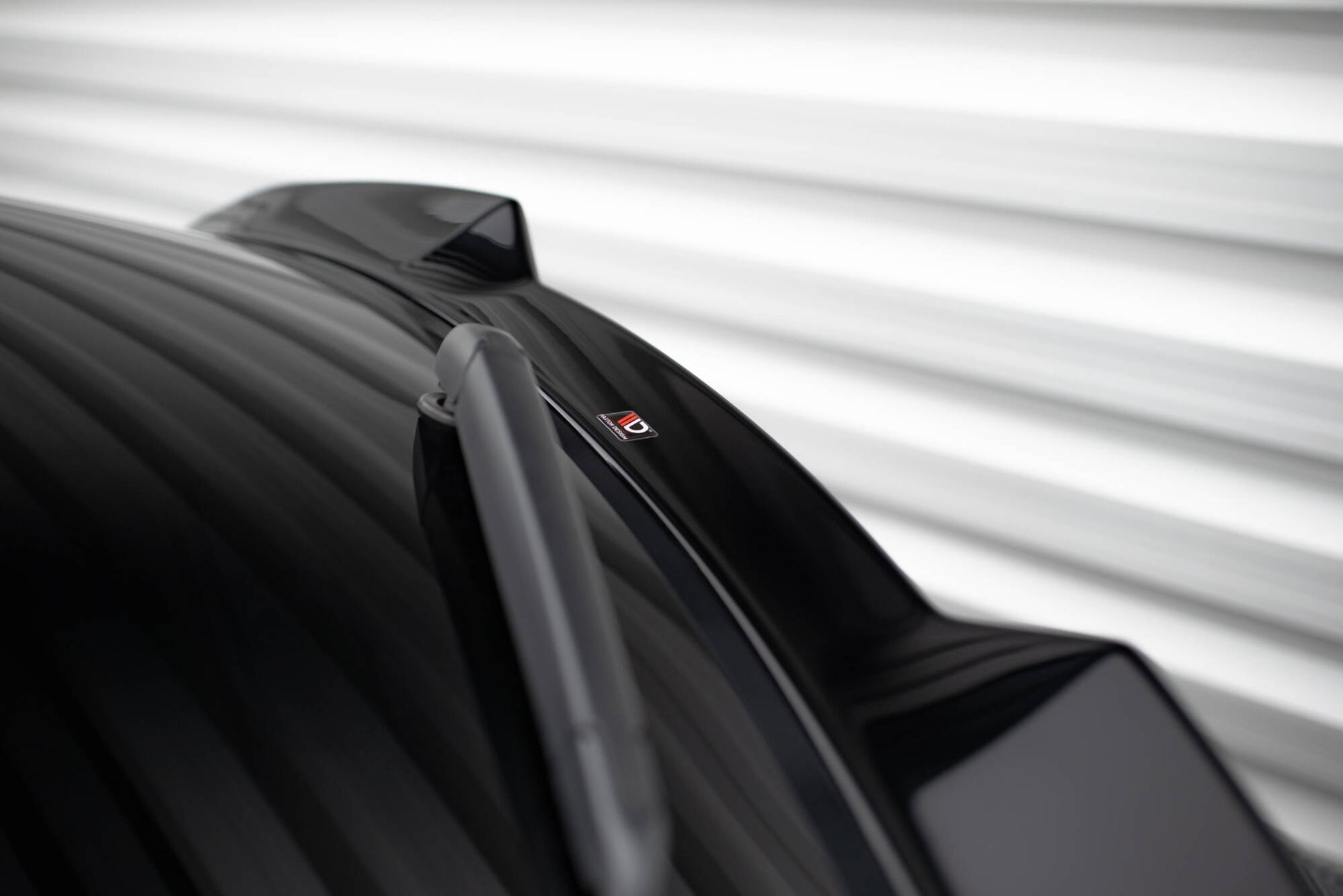 Maxton Niedriger Spoiler CAP für 3D Alfa Romeo Stelvio Quadrifoglio Mk1 schwarz Hochglanz