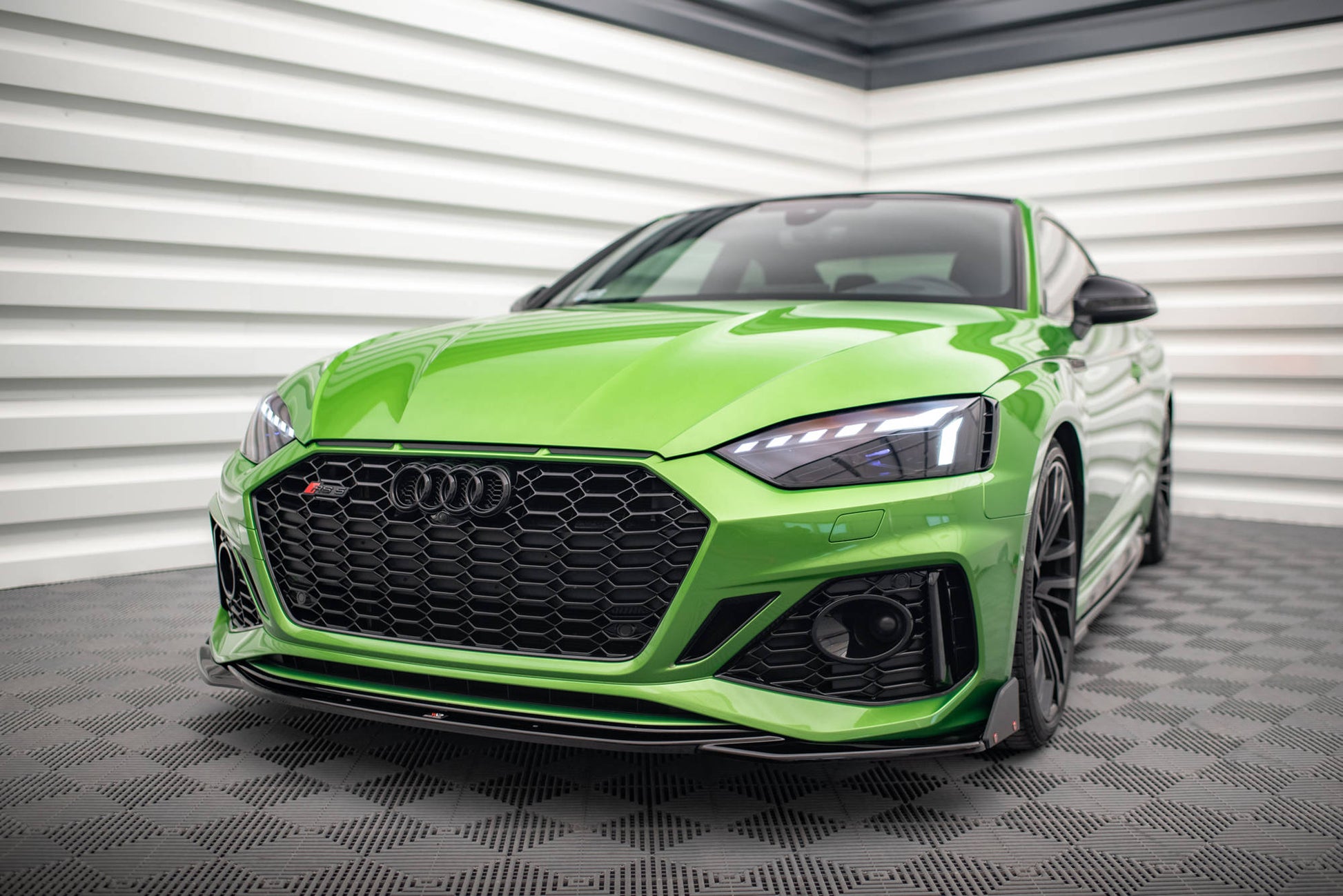 Maxton Front Ansatz V.1 +Flaps für Audi RS5 F5 Facelift