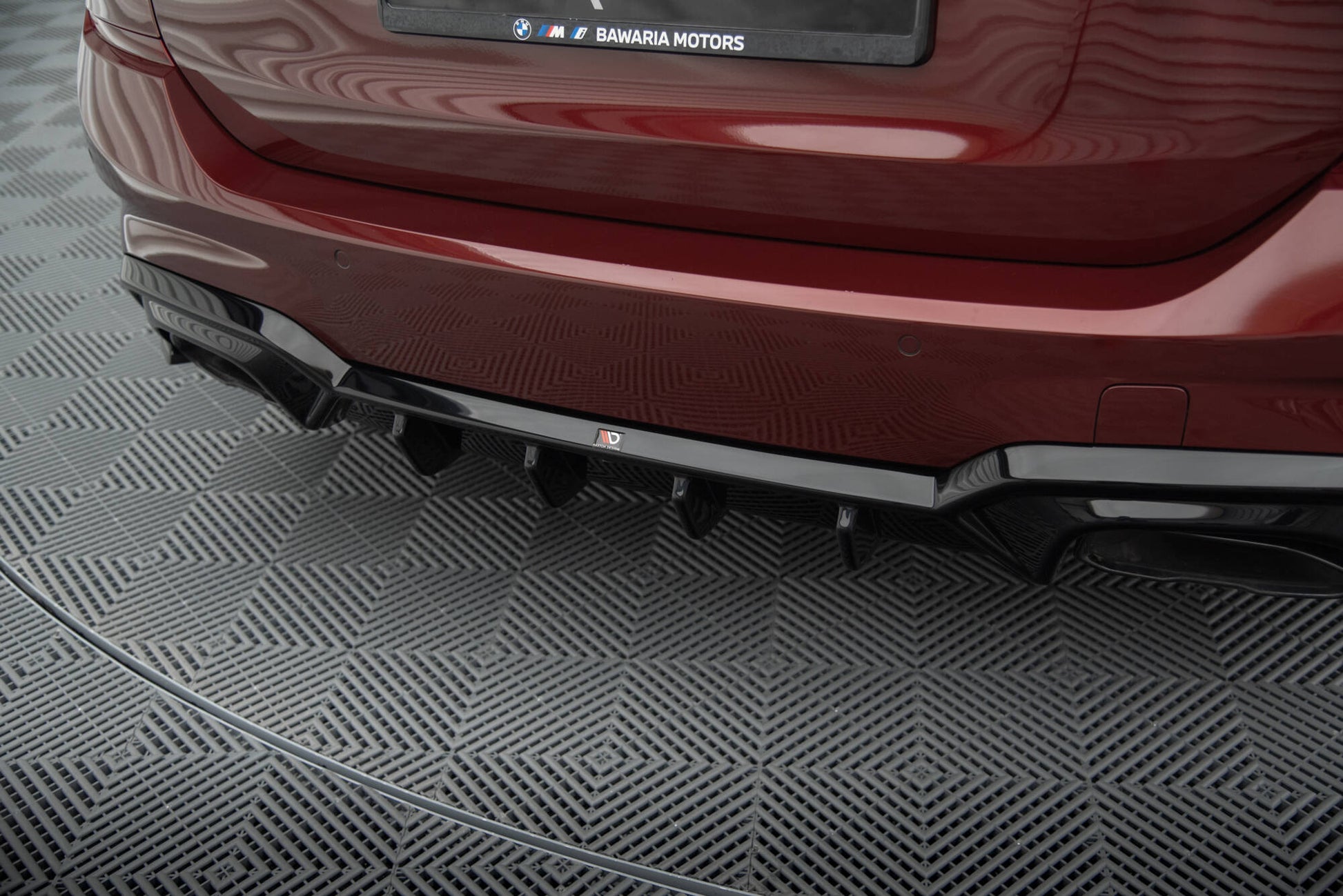 Maxton Diffusor Heck Ansatz für BMW M340i G20 / G21 (Passend für Fahrzeuge mit Anhängerkupplung) schwarz Hochglanz