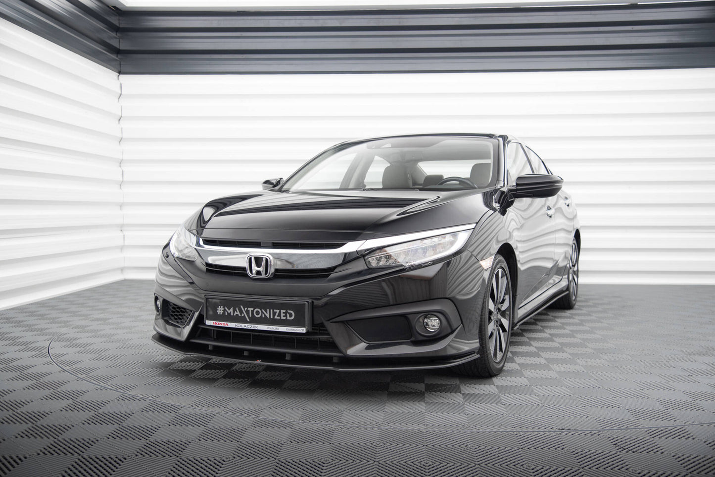 Maxton Street Pro Front Ansatz für für Honda Civic Mk10