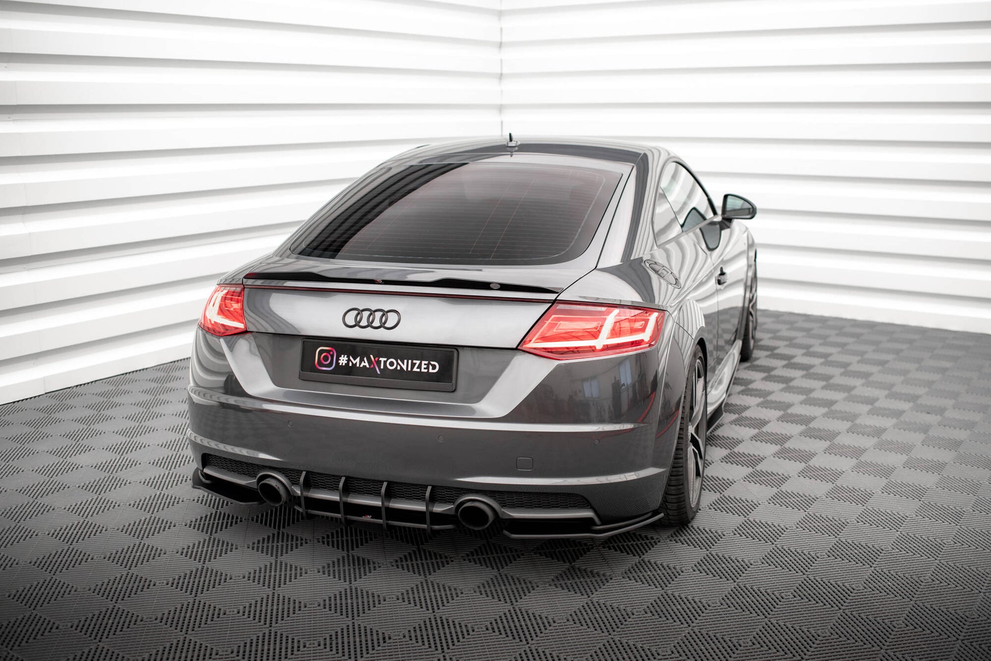Maxton Street Pro Heck Ansatz Flaps Diffusor für Audi TT S-Line 8S