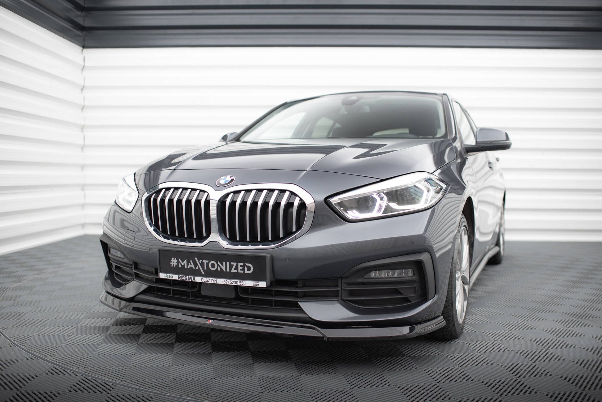 Maxton Front Ansatz V.2 für BMW 1er F40 schwarz Hochglanz