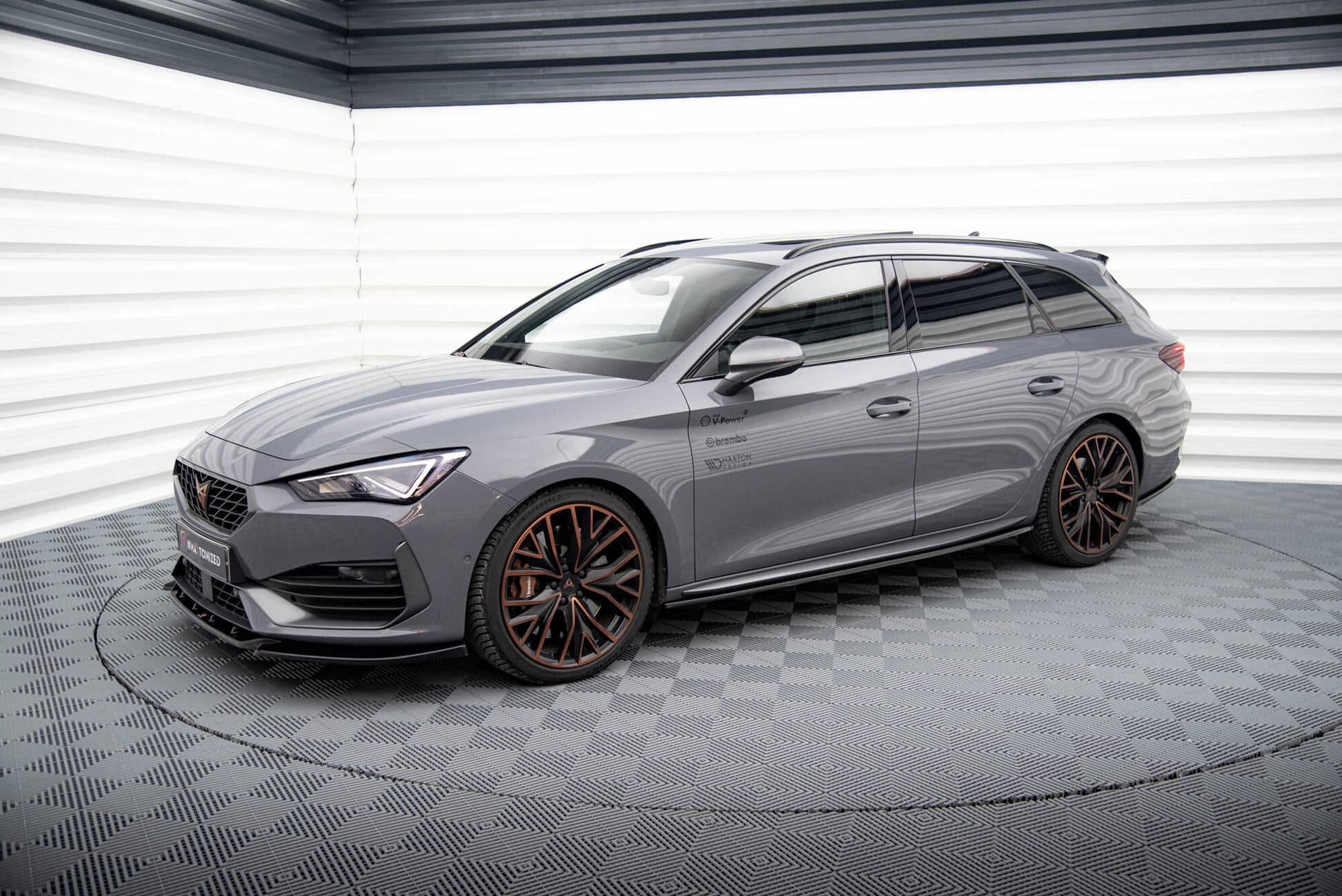 Maxton Seitenschweller Ansatz für Cupra Leon Aero Mk1 schwarz Hochglanz