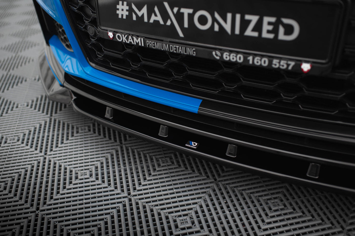 Maxton Front Ansatz V.1 für Audi TT S 8S Facelift schwarz Hochglanz