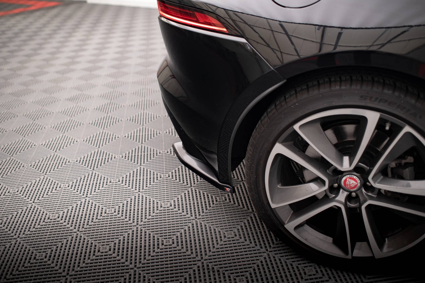 Maxton Heck Ansatz Flaps Diffusor für Jaguar F-Type Mk1 Facelift schwarz Hochglanz