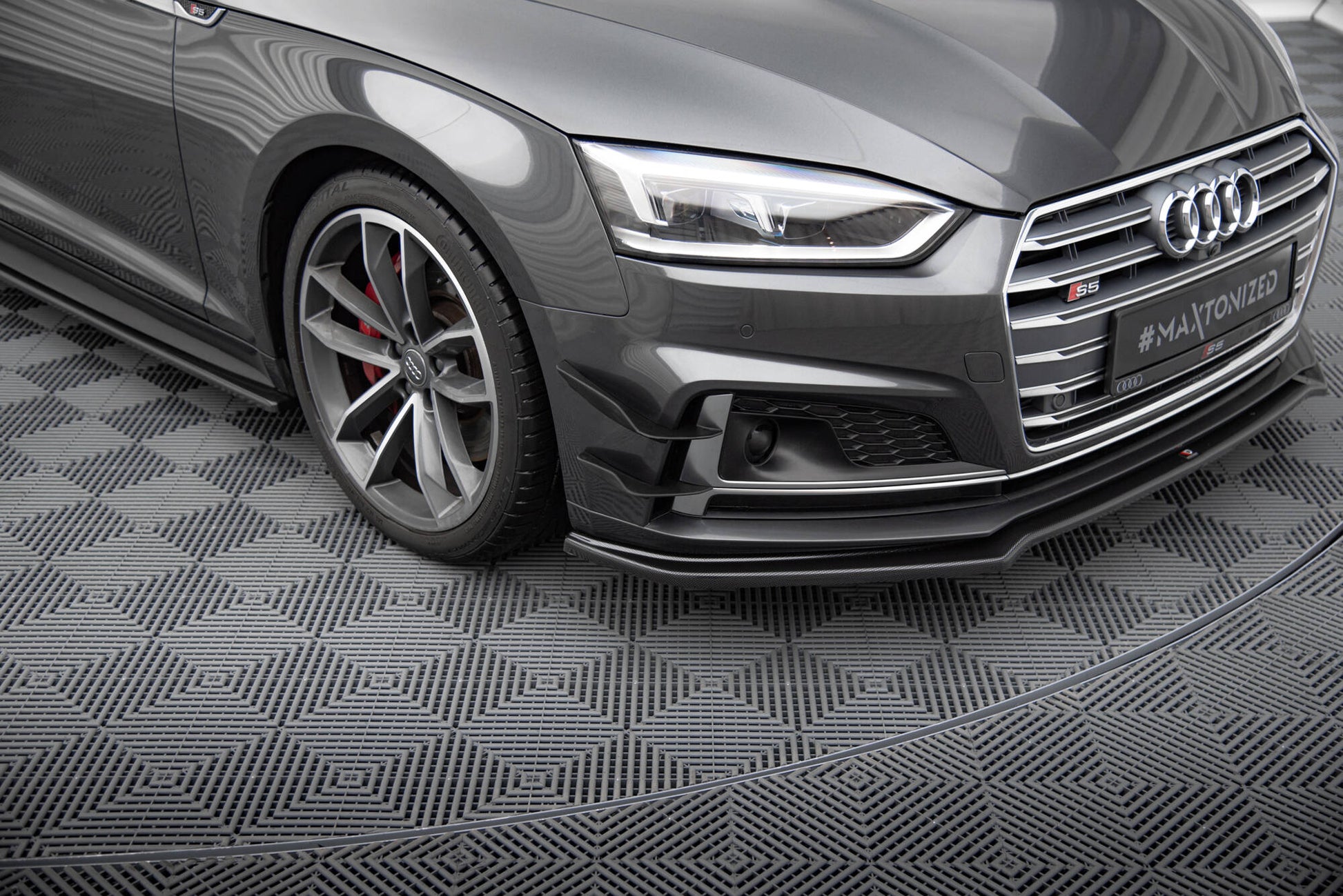 Maxton Stoßstangenflügel vorne (Canards) Audi S5 / A5 S-Line Coupe / Sportback F5