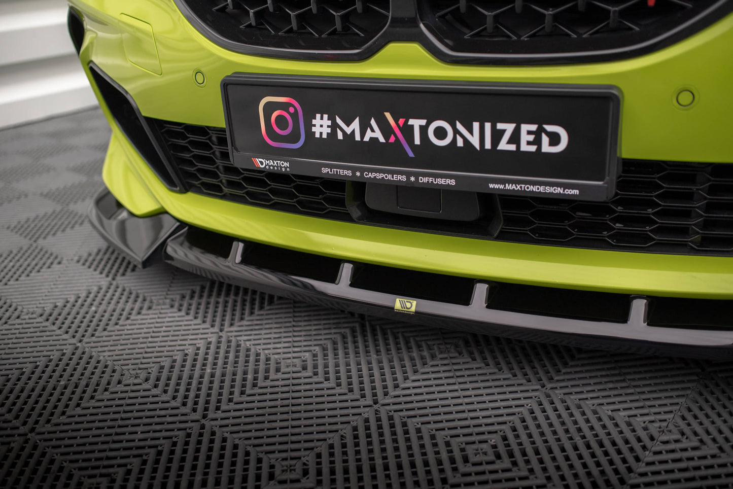 Maxton Front Ansatz V.6 für BMW 1er F40 M-Paket / M135i  schwarz Hochglanz