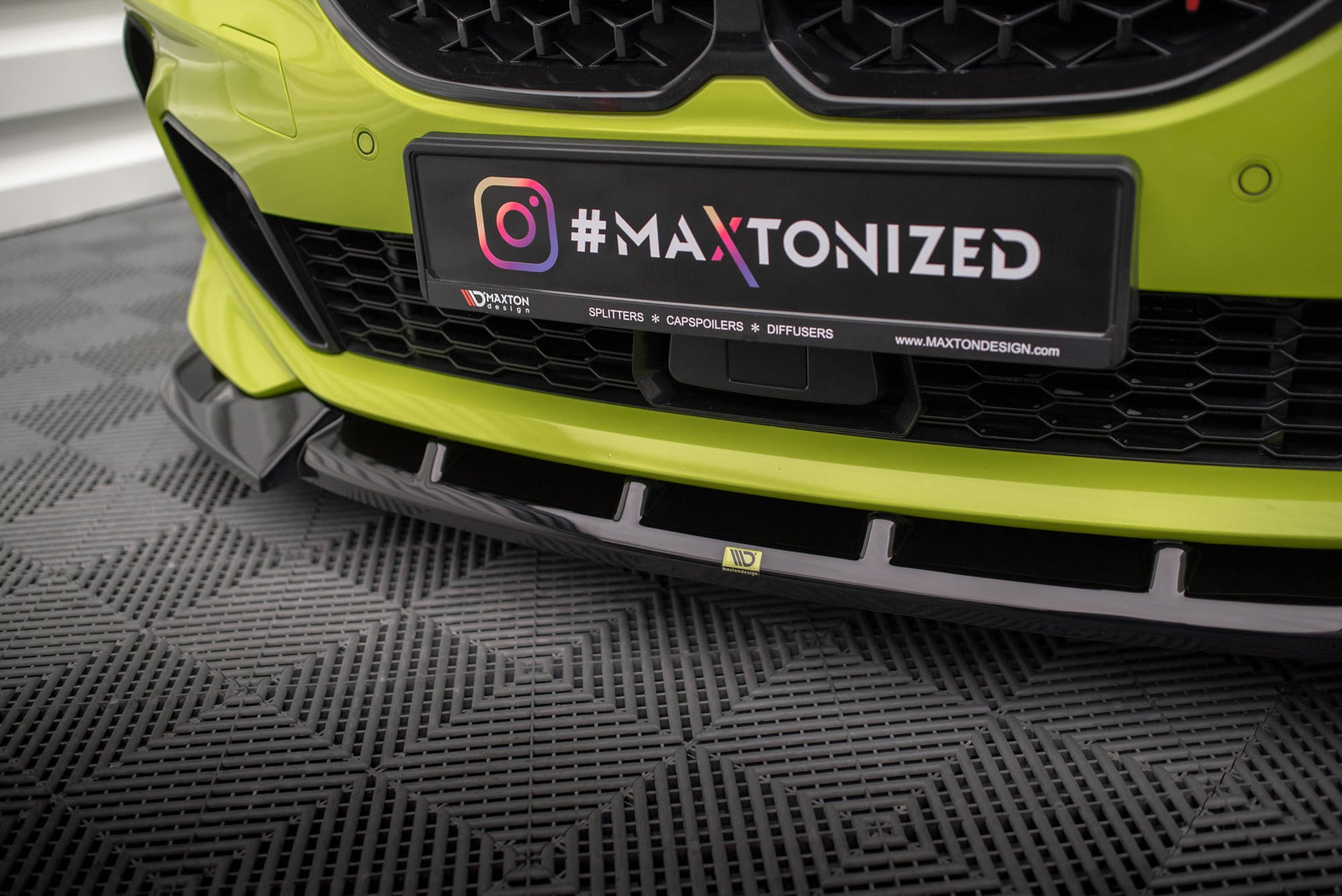 Maxton Front Ansatz V.6 für BMW 1er F40 M-Paket / M135i  schwarz Hochglanz