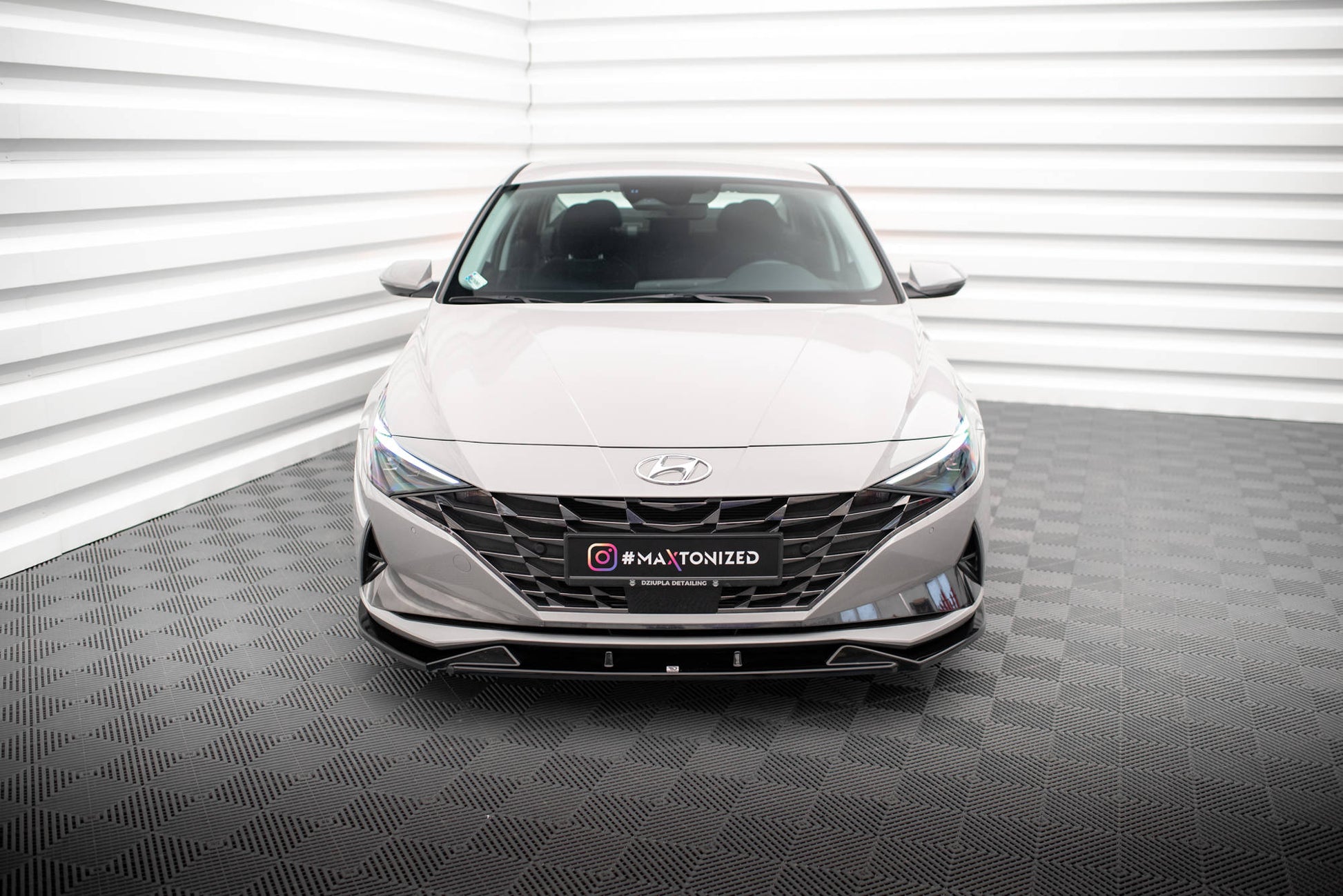 Maxton Front Ansatz für Hyundai Elantra Mk7 schwarz Hochglanz