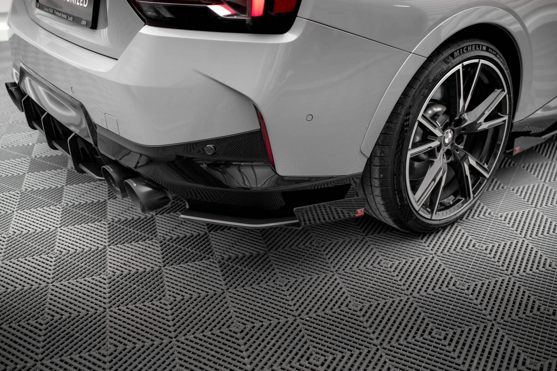 Maxton Street Pro Heck Ansatz Flaps Diffusor +Flaps für BMW 2 Coupe M240i G42 schwarz Hochglanz