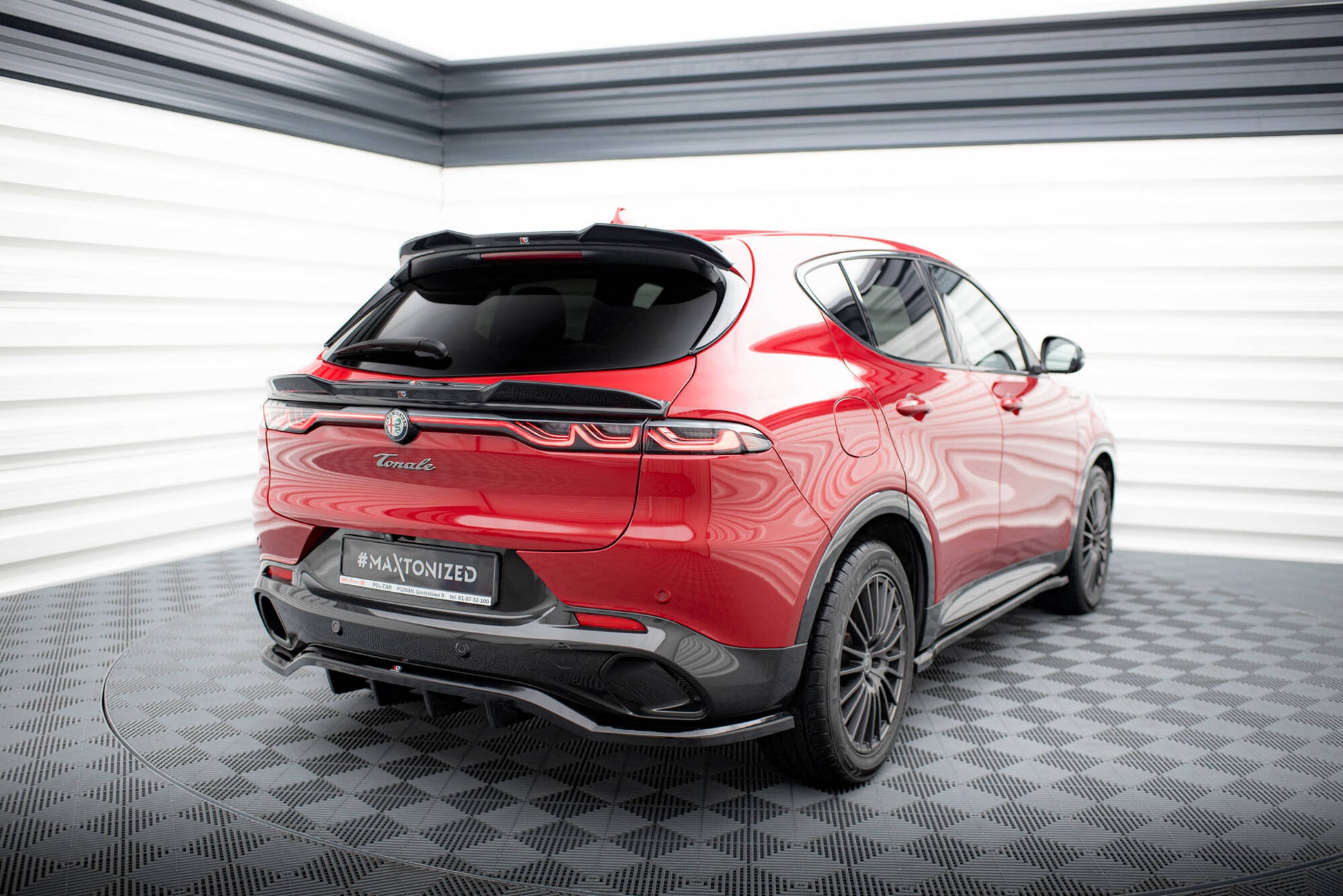 Maxton Höher Spoiler CAP für 3D Alfa Romeo Tonale Mk1 schwarz Hochglanz