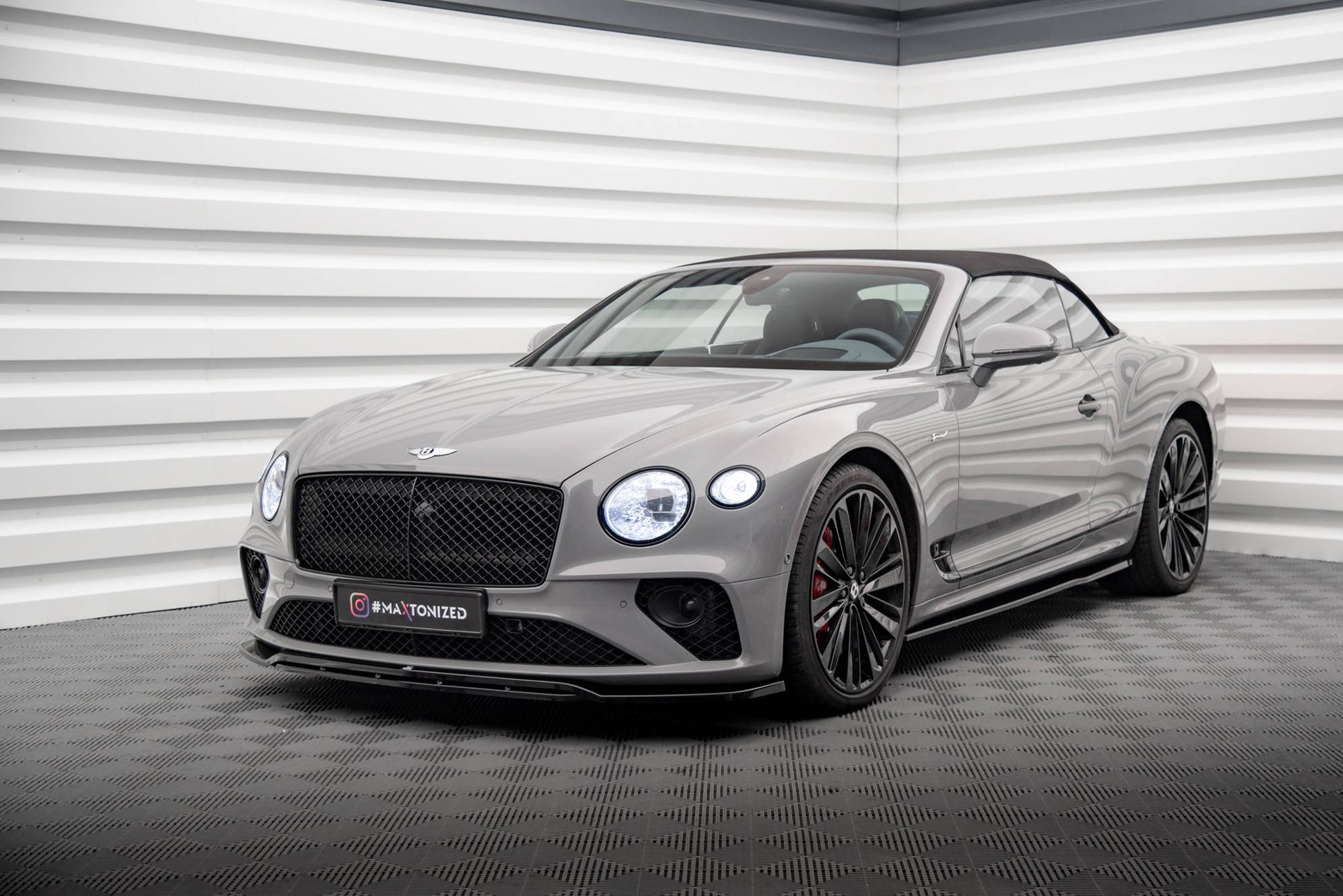 Maxton Front Ansatz für Bentley Continental GT Mk3 schwarz Hochglanz