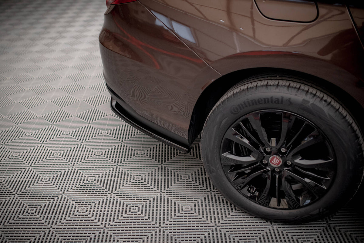 Maxton Mittlerer Diffusor Heck Ansatz DTM Look für Fiat Tipo S Limousine Mk1 schwarz Hochglanz