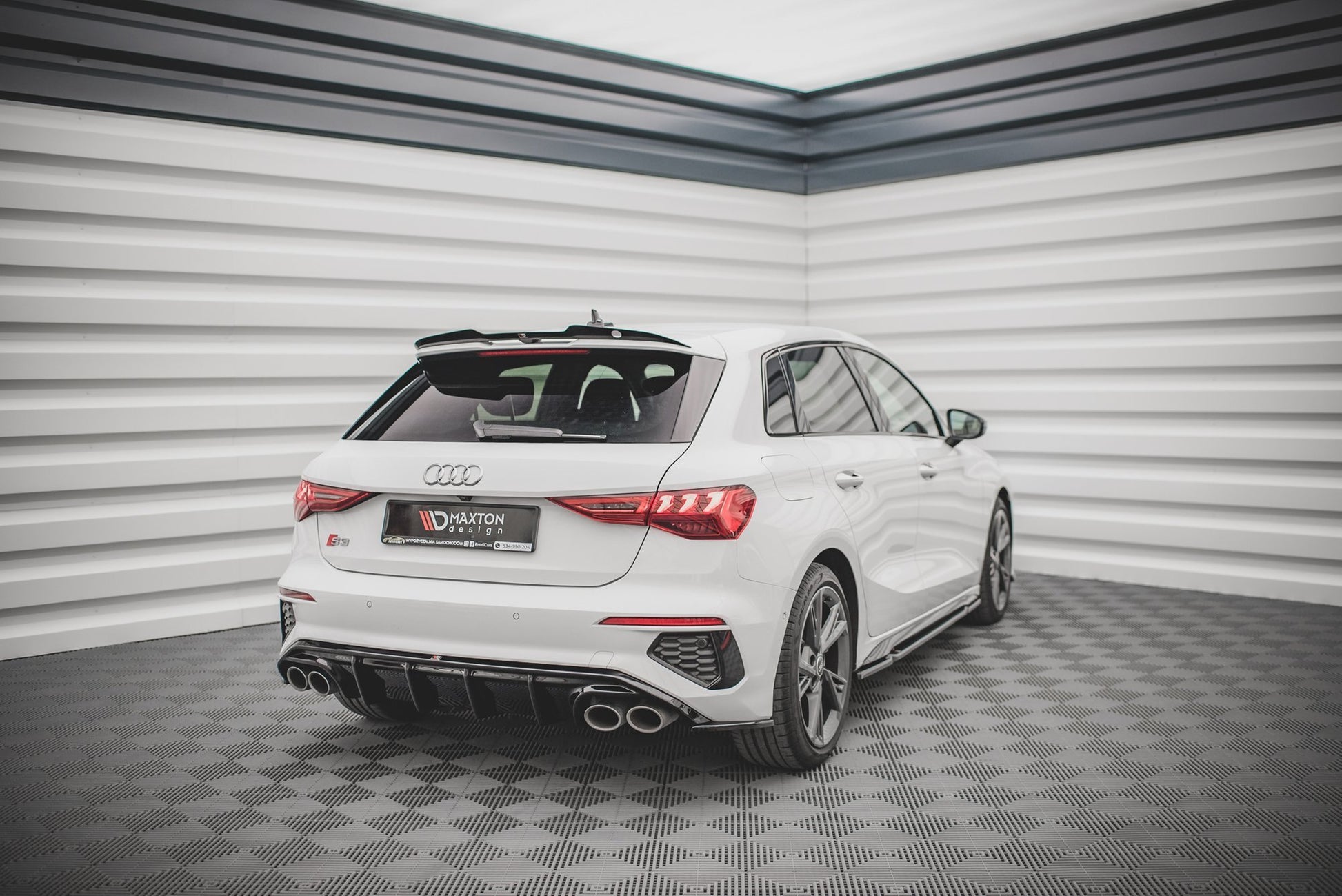 Maxton Diffusor Heck Ansatz für Audi S3 Sportback 8Y schwarz Hochglanz