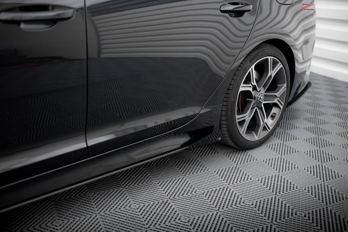 Maxton Side Flaps Kia Stinger GT / GT-Line / Standard Mk1 schwarz Hochglanz