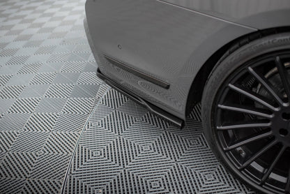 Maxton Hinten Splitter (mit einem vertikalem balken) V.2 BMW 7 G11 M-Paket Facelift schwarz Hochglanz