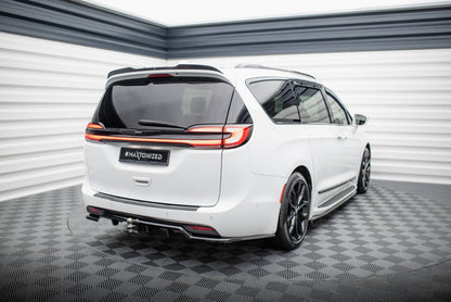 Maxton Mittlerer Diffusor Heck Ansatz DTM Look für Chrysler Pacifica Mk2 Facelift schwarz Hochglanz