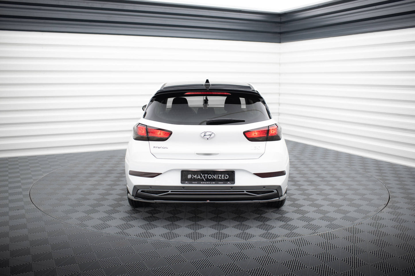 Maxton Zentrale Hinten Splitte Hyundai I30 Mk3 Facelift schwarz Hochglanz