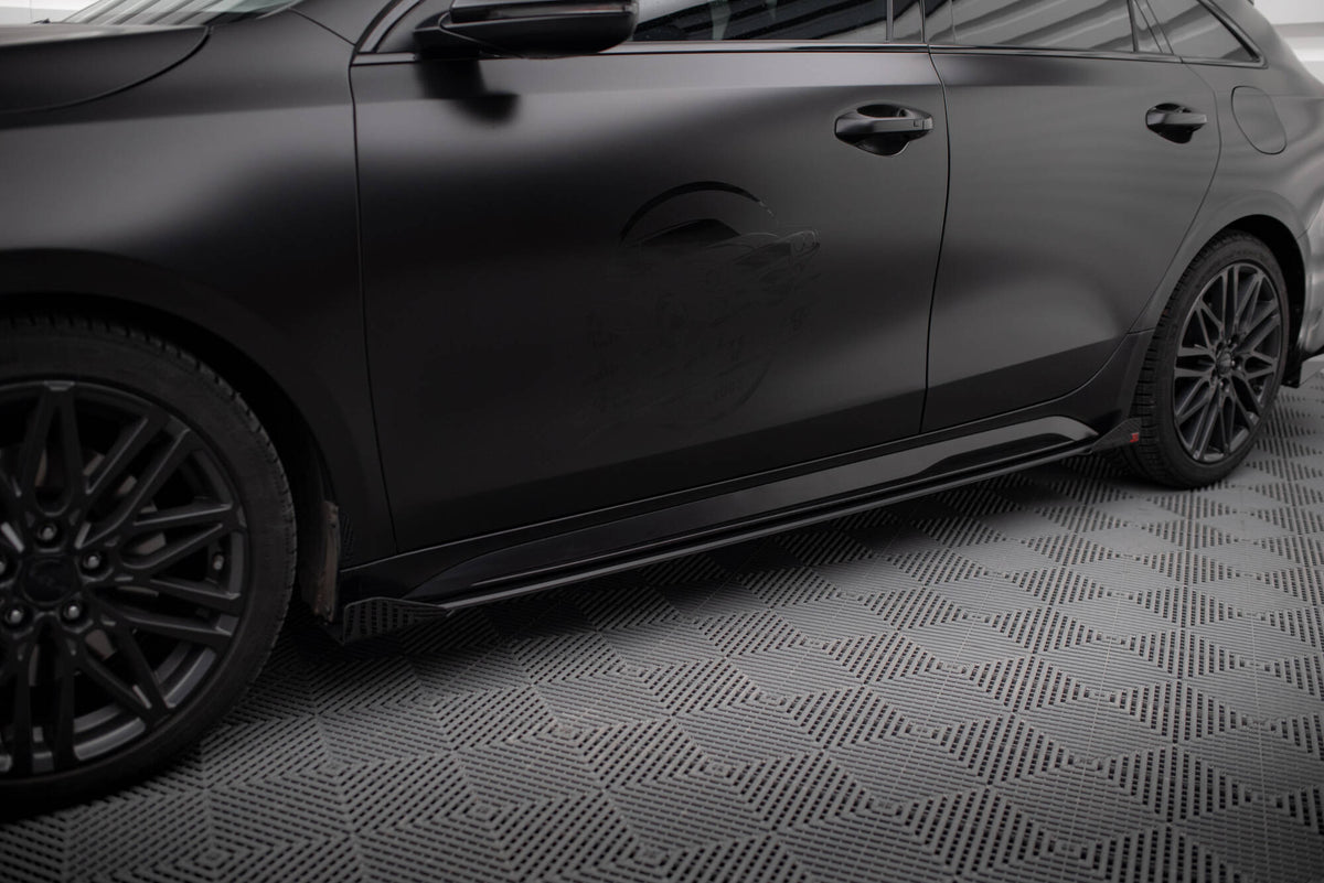 Maxton Street Pro Seitenschweller Ansatz für + Flaps Kia Proceed GT Mk1 Facelift / Ceed GT Mk3 Facelift  schwarz Hochglanz