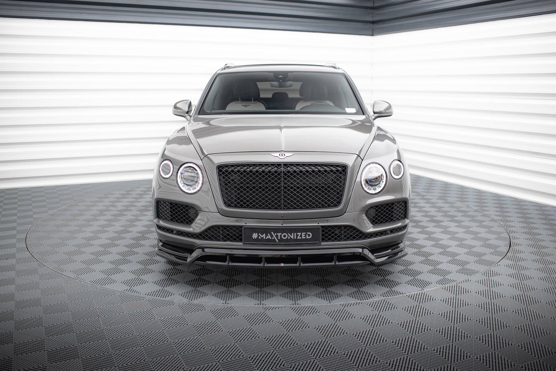 Maxton Front Ansatz für Bentley Bentayga Mk1  schwarz Hochglanz