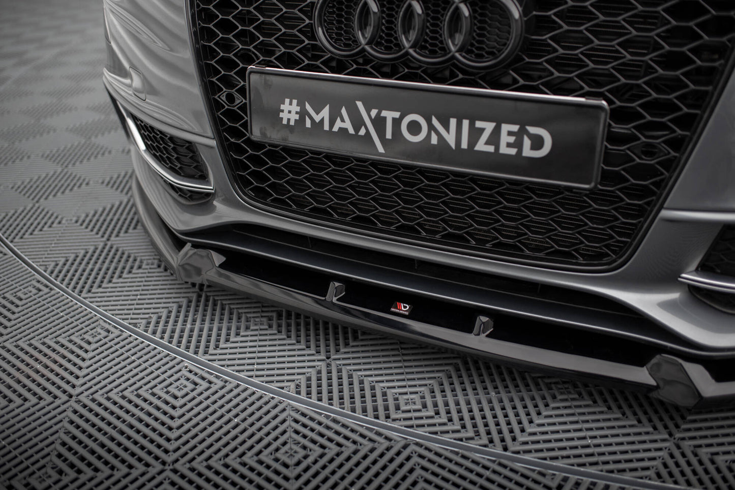 Maxton Front Ansatz V.3 für Audi S5 / A5 S-Line Coupe / Sportback 8T Facelift schwarz Hochglanz