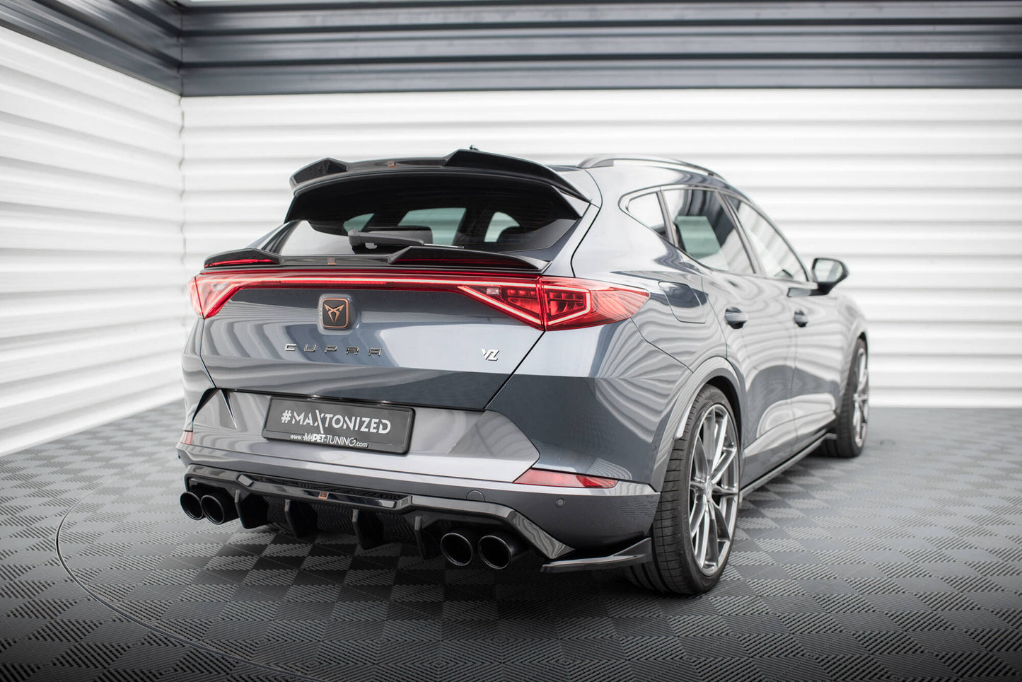 Maxton Heck Ansatz Flaps Diffusor V.4 für Cupra Formentor Mk1 schwarz Hochglanz
