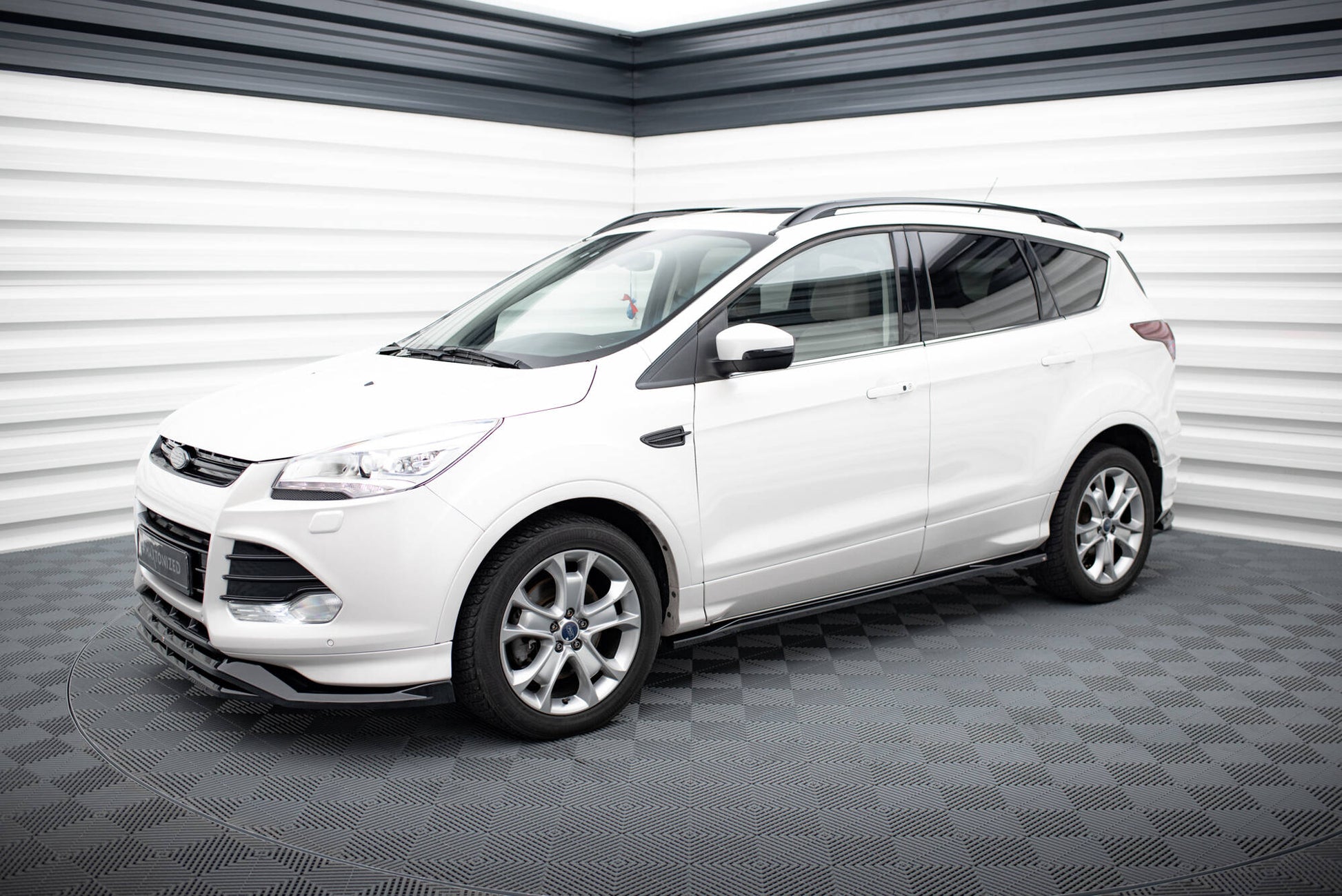Maxton Seitenschweller Ansatz für Ford Kuga ST-Line Mk2 schwarz Hochglanz