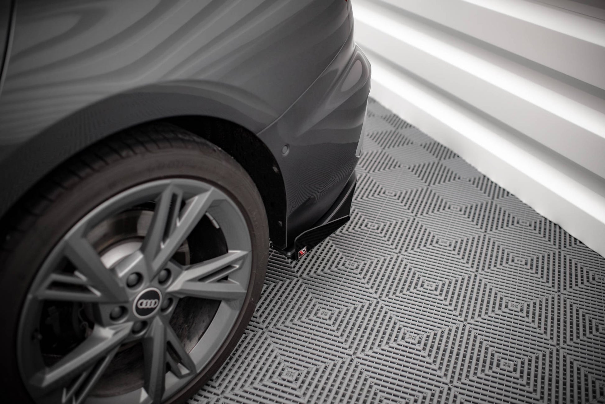 Maxton Street Pro Heck Ansatz Flaps Diffusor +Flaps für Audi S3 Limousine 8Y schwarz Hochglanz