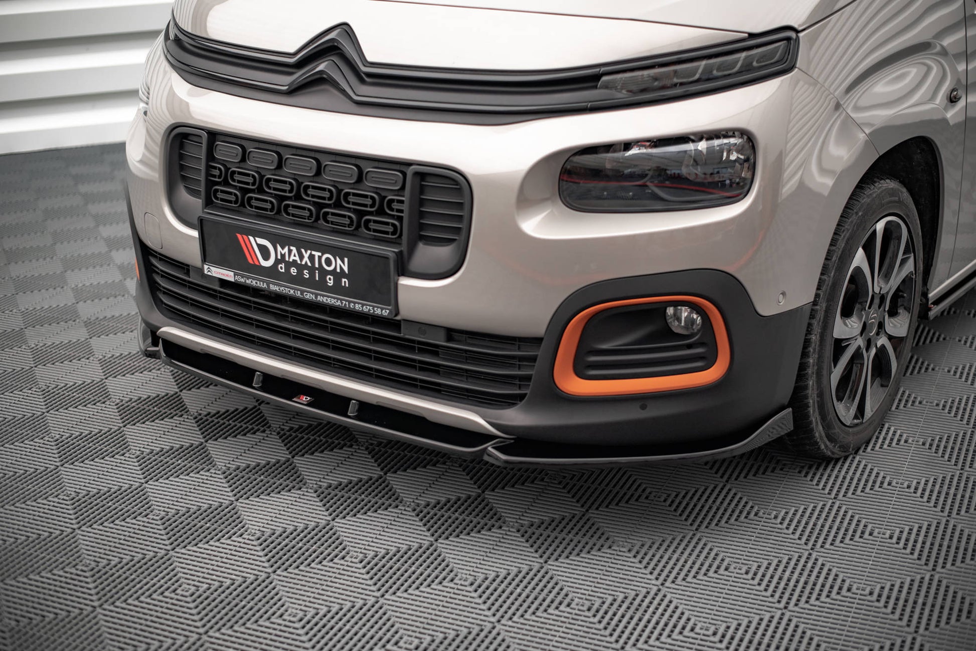 Maxton Front Ansatz für Citroen Berlingo Mk3 schwarz Hochglanz