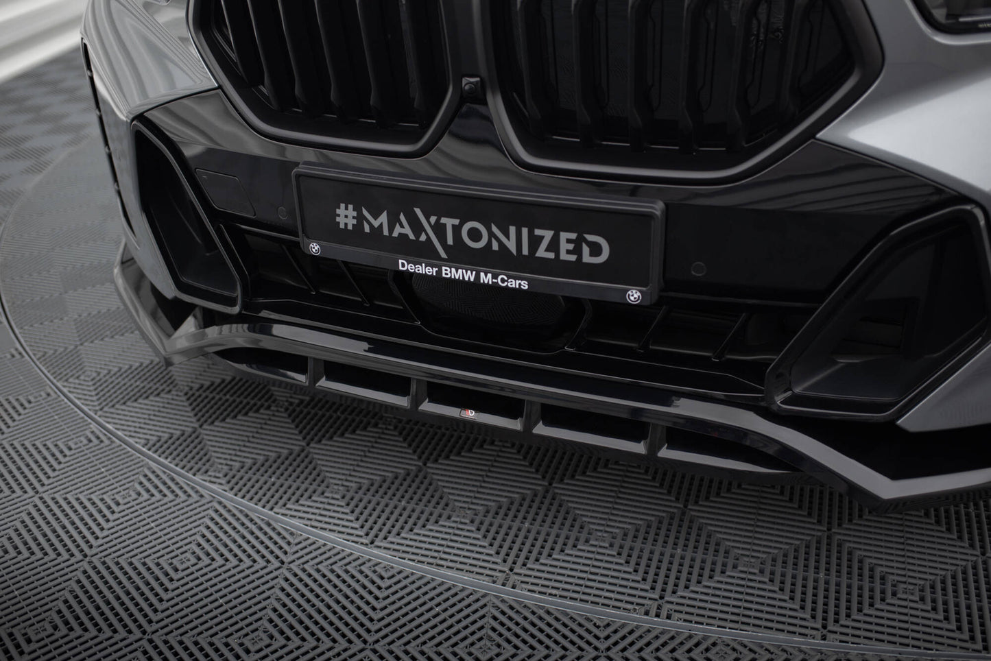 Maxton Front Ansatz V.2 für BMW X6 M-Paket G06 Facelift schwarz Hochglanz
