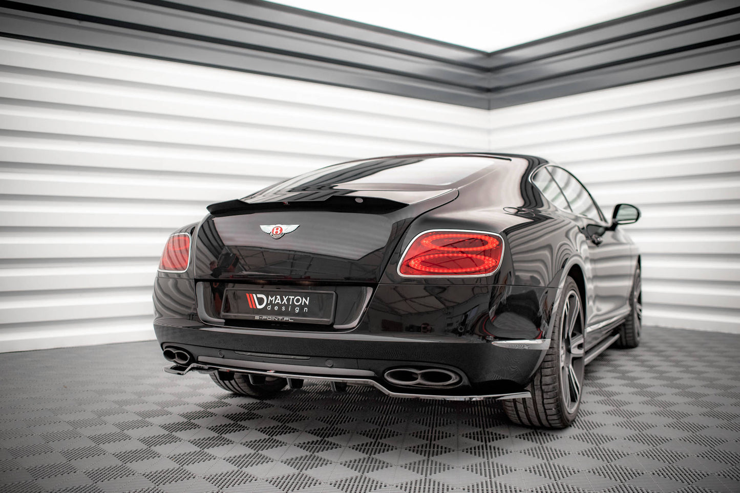 Maxton Mittlerer Diffusor Heck Ansatz DTM Look für Bentley Continental GT V8 S Mk2 schwarz Hochglanz