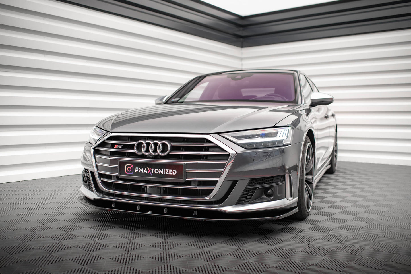 Maxton Front Ansatz V.2 für Audi S8 / A8 S-Line D5 schwarz Hochglanz