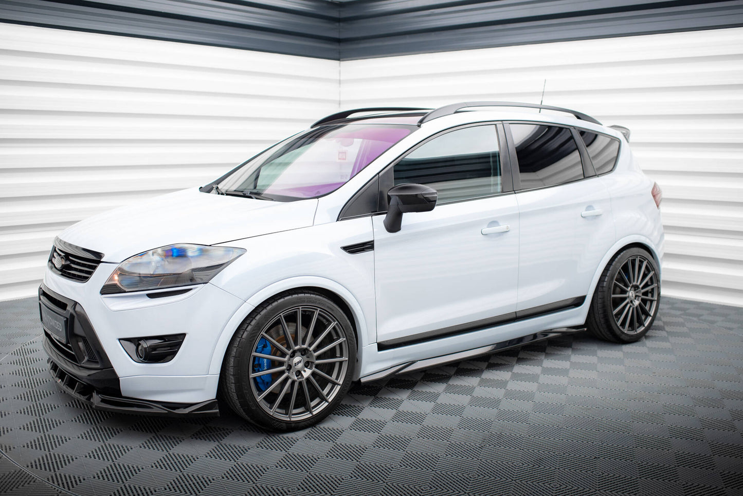 Maxton Seitenschweller Ansatz für Ford Kuga ST Mk1 schwarz Hochglanz