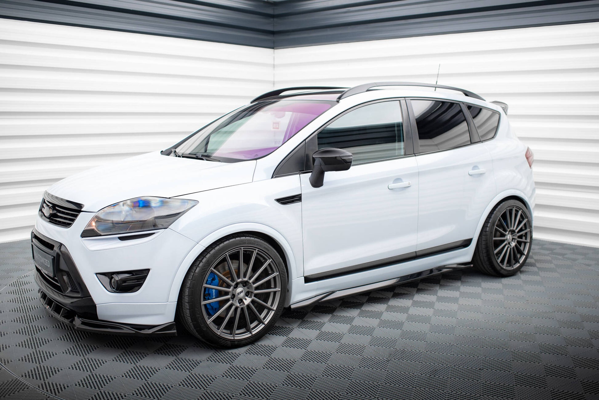 Maxton Seitenschweller Ansatz für Ford Kuga ST Mk1 schwarz Hochglanz