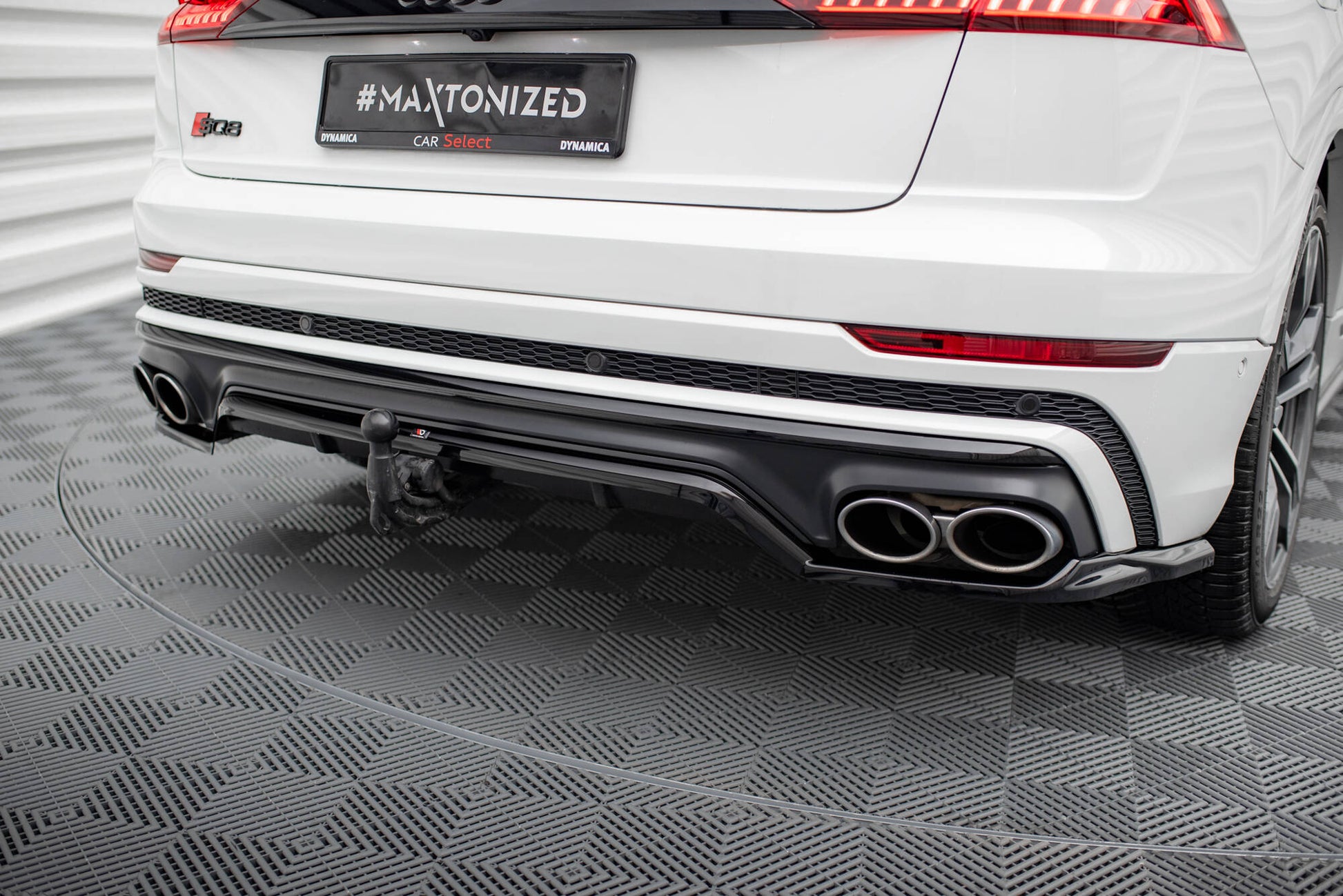 Maxton Mittlerer Diffusor Heck Ansatz DTM Look für Audi SQ8 Mk1  schwarz Hochglanz