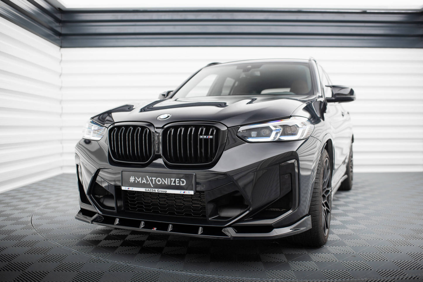 Maxton Front Ansatz V.1 für BMW X3 M F97 Facelift schwarz Hochglanz