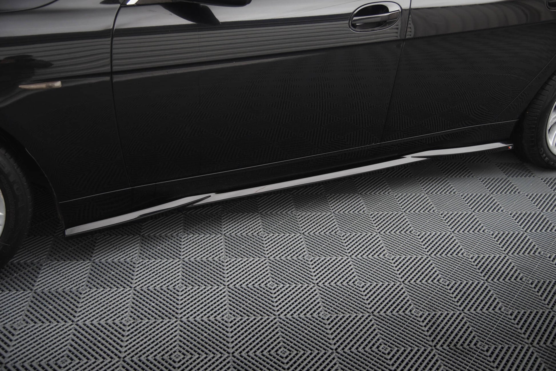 Maxton Seitenschweller Ansatz für BMW 7 E65 schwarz Hochglanz